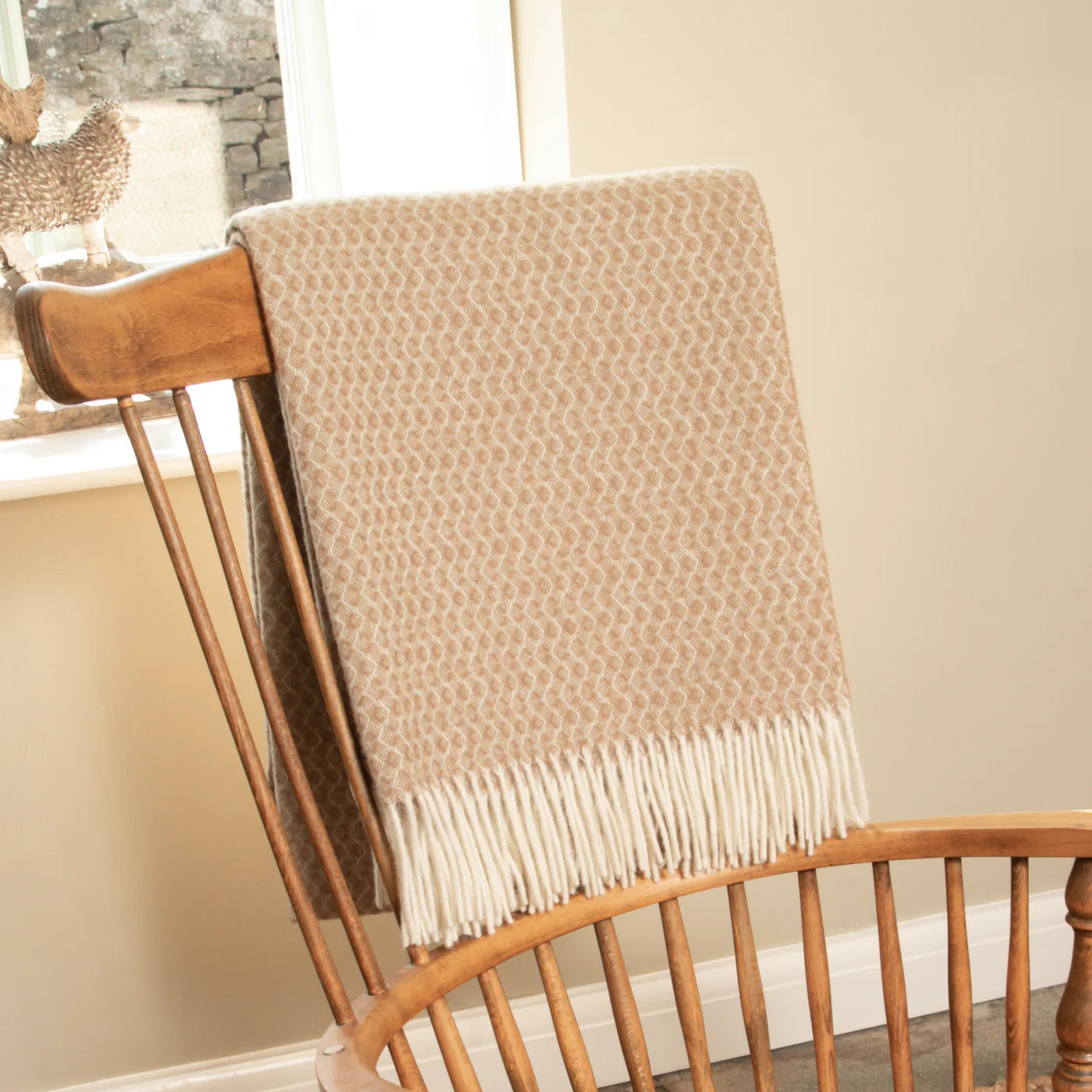 Hoop Pattern Beige Wool Blanket